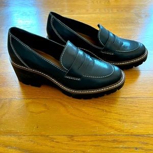 Blonde Dulce Waterproof Loafer Pump